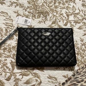 GUESS , BLACK QUILTED POUCHED NEW BRAND